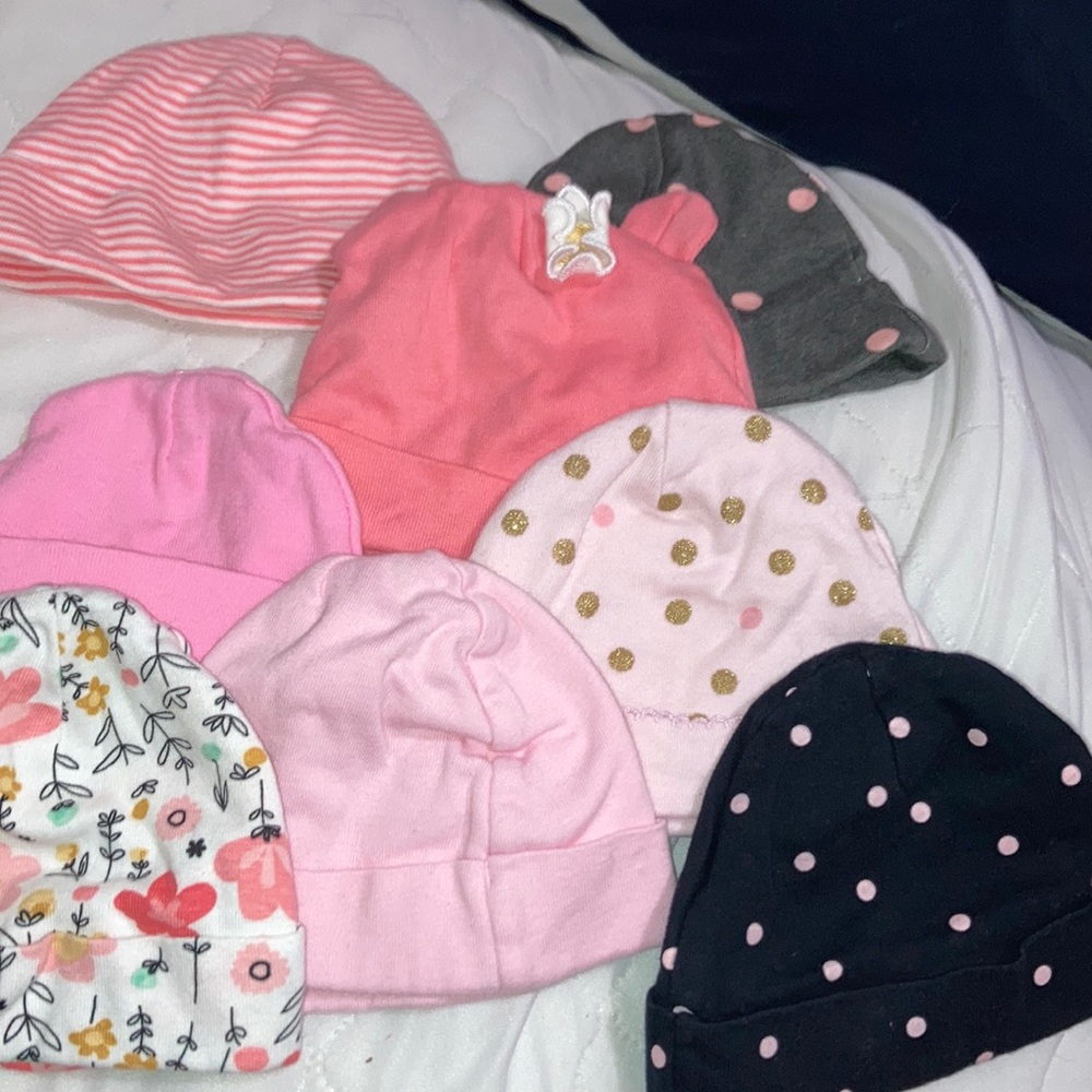 8 newborn hats